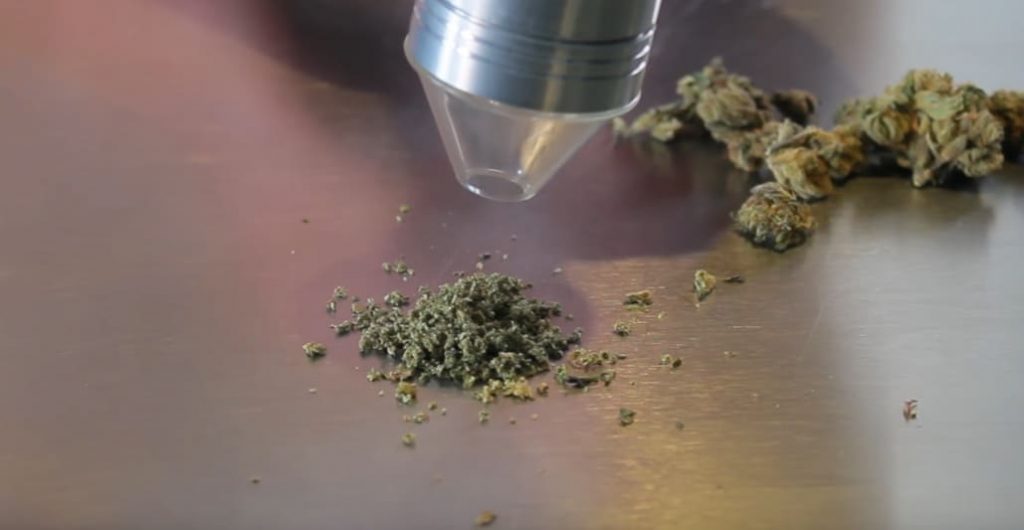 Why Electric Herb Grinders are Better Than Manual Grinders