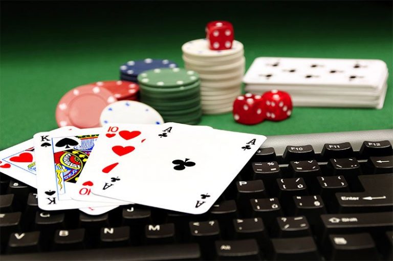 Know the hand combination that will give advantages in 3 card poker