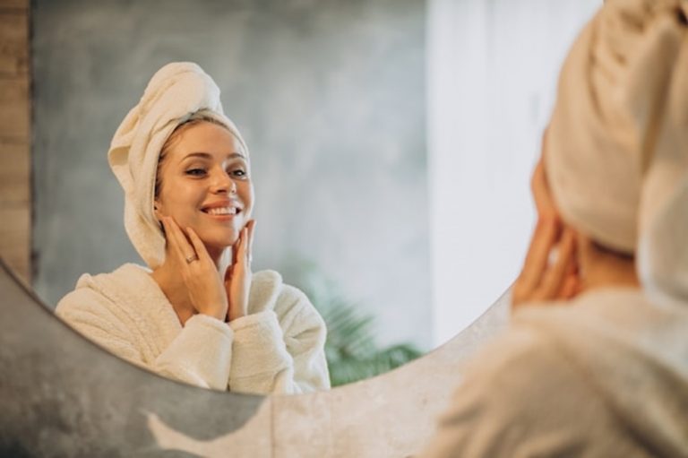 Your Skincare Routine Order Explained: How to Apply Your Products