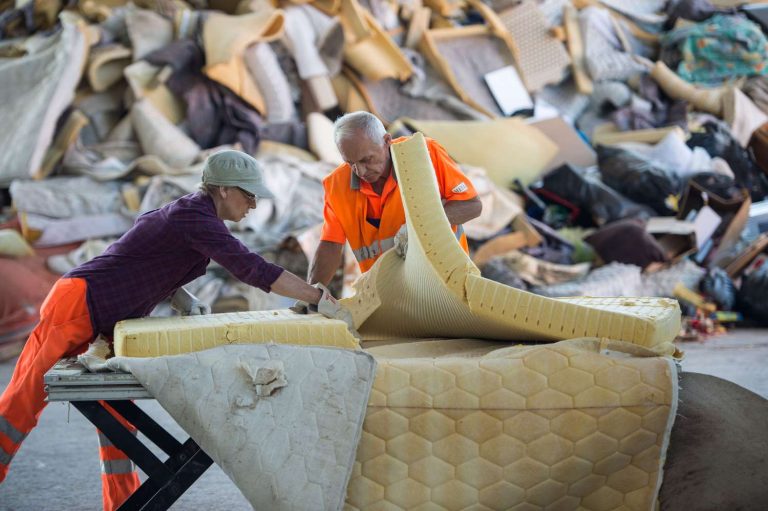 Top 5 advantages of contributing to mattress recycling program